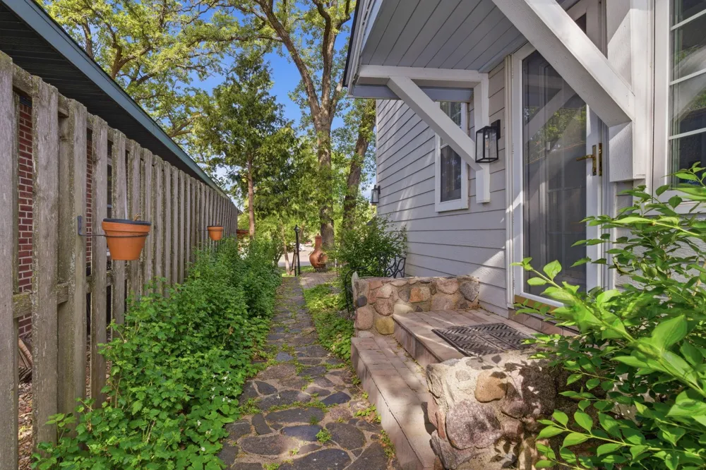271 Lake Avenue Spicer, MN 56288