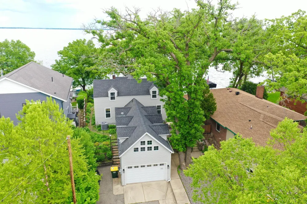 271 Lake Avenue Spicer, MN 56288
