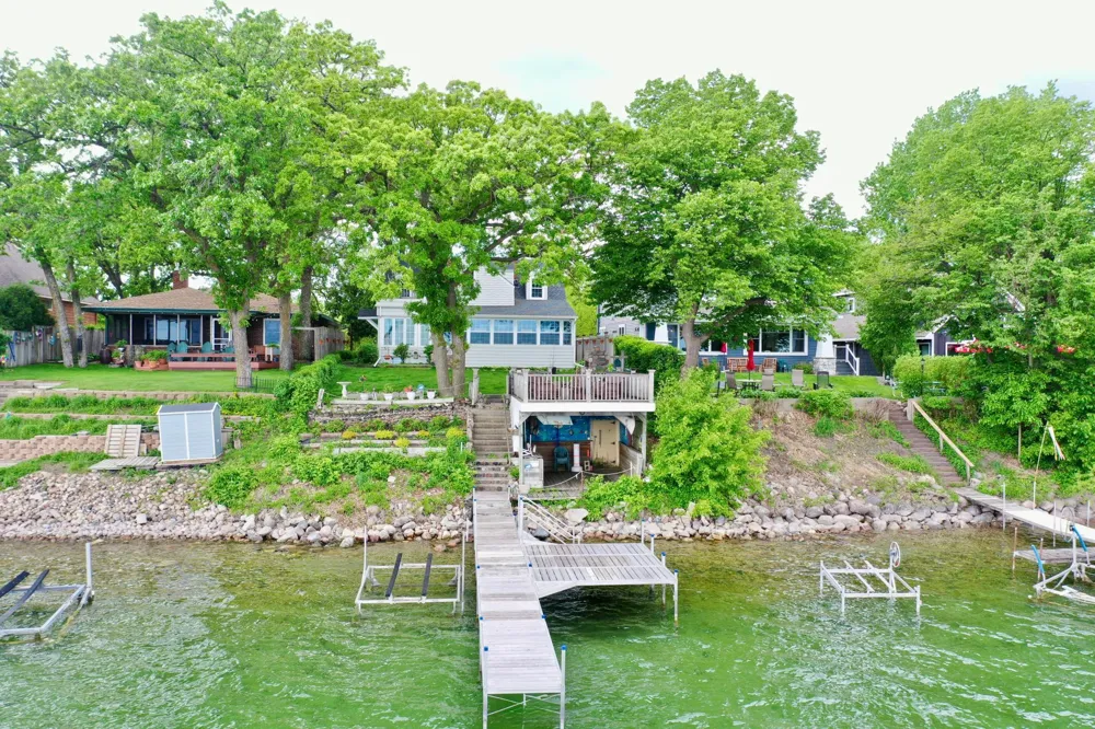 271 Lake Avenue Spicer, MN 56288