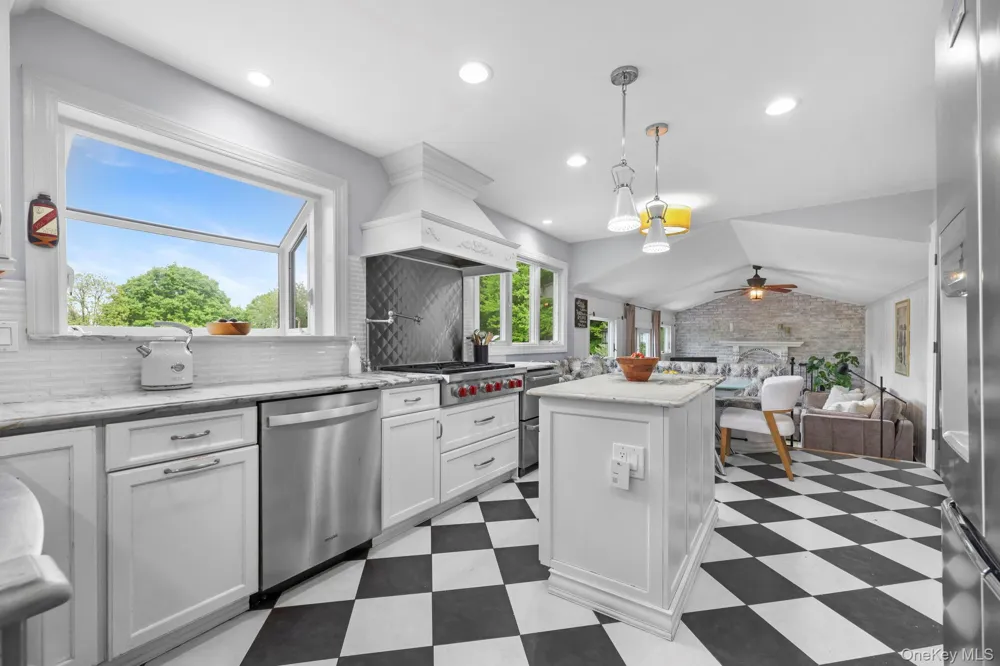 76 Eleanor Drive Mahopac, NY 10541