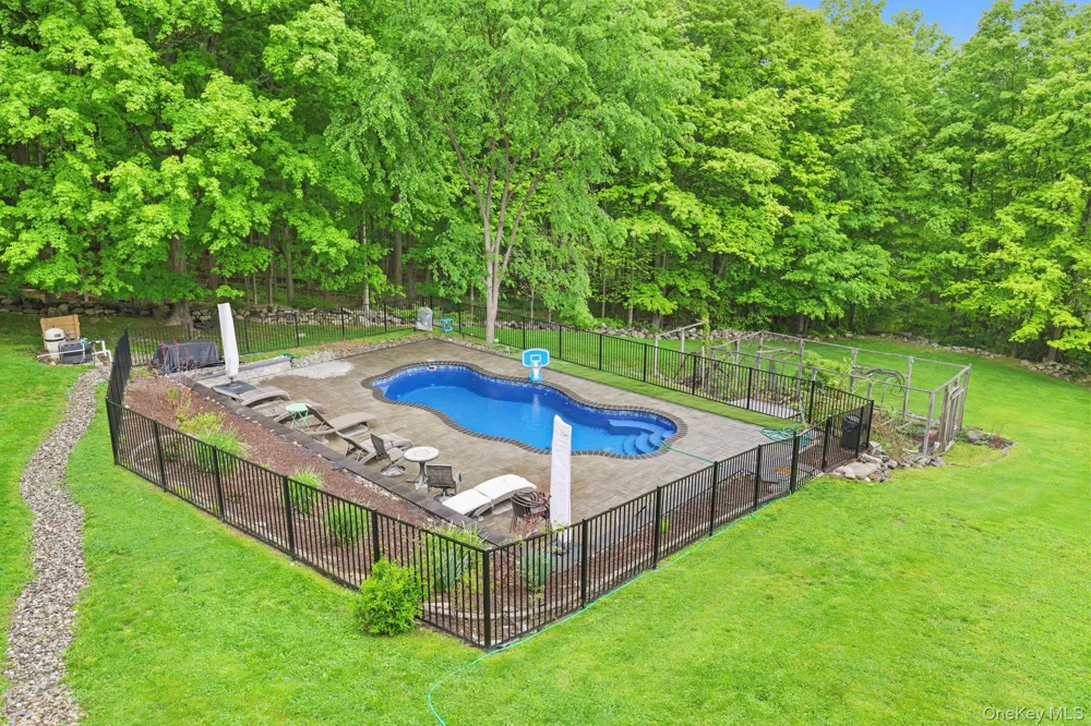 76 Eleanor Drive Mahopac, NY 10541