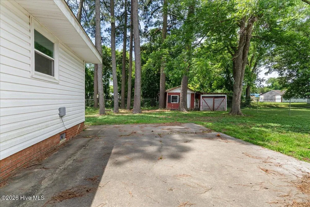111 S Sycamore Street Woodland, NC 27897