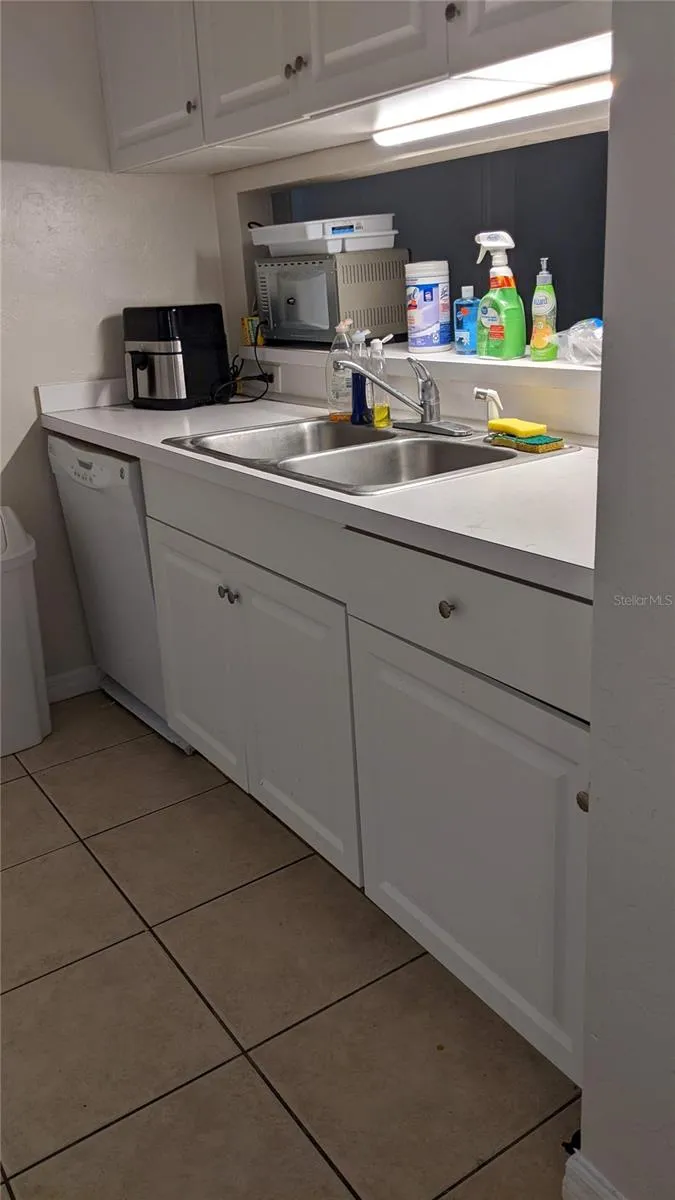 4000 SW 23RD STREET #3-107 Gainesville, FL 32608