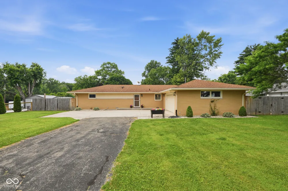 9940 W Sunset Lane Elwood, IN 46036