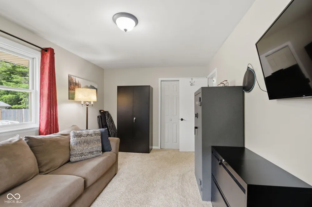 9940 W Sunset Lane Elwood, IN 46036