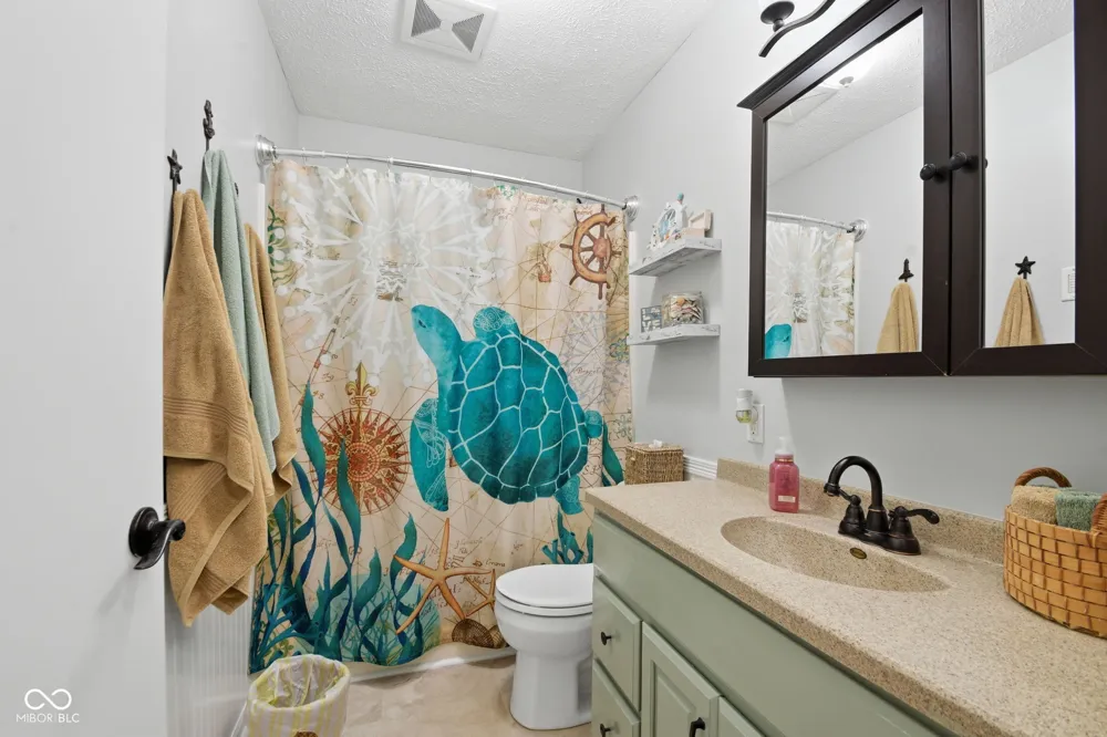 9940 W Sunset Lane Elwood, IN 46036