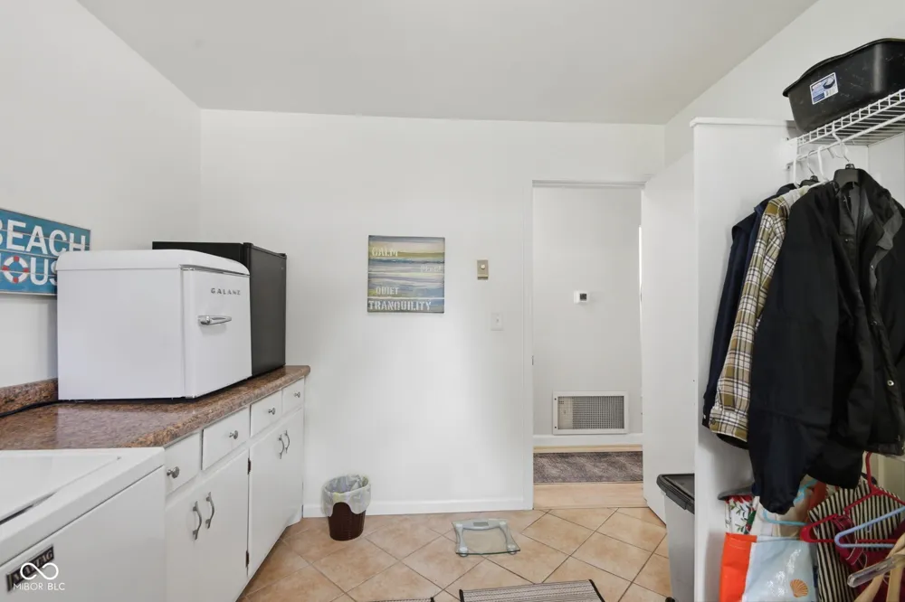 9940 W Sunset Lane Elwood, IN 46036