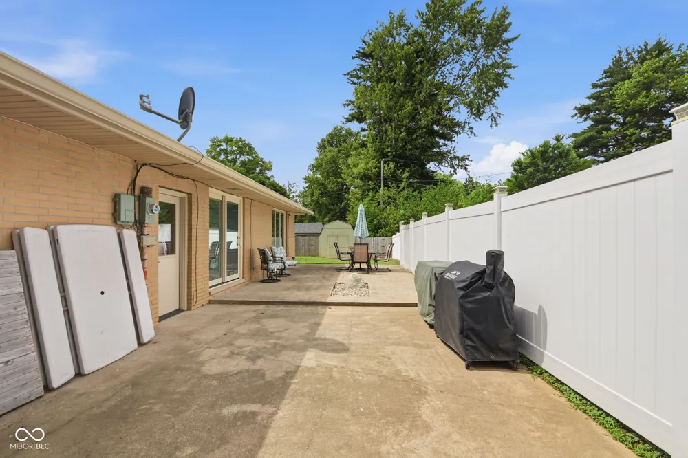 9940 W Sunset Lane Elwood, IN 46036