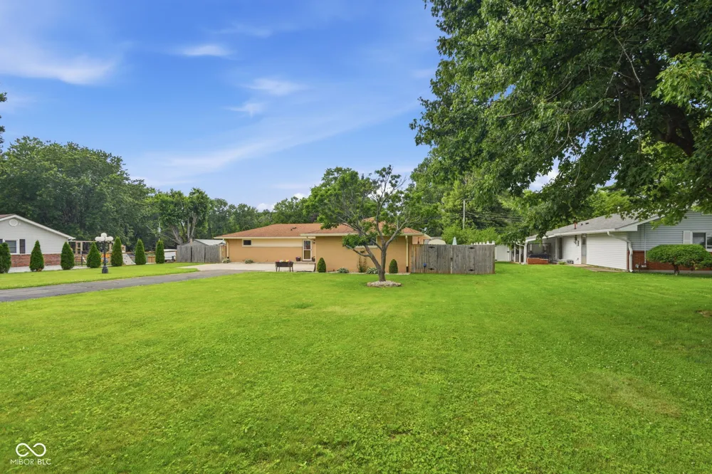 9940 W Sunset Lane Elwood, IN 46036
