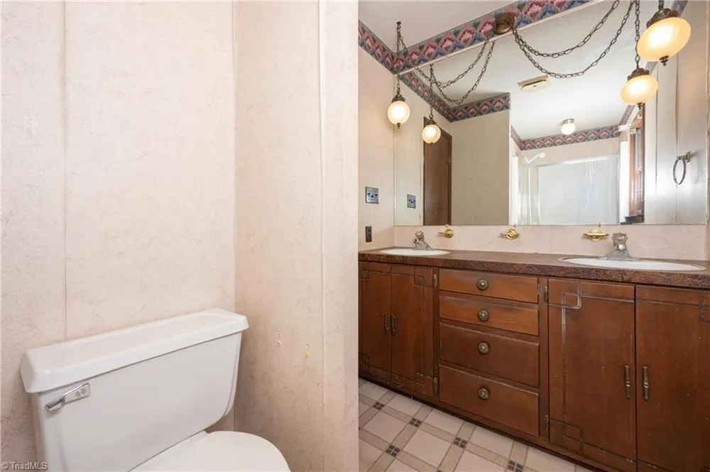160 Sunny Acres Drive Lewisville, NC 27023