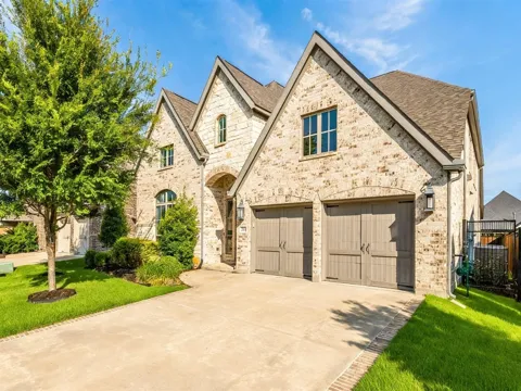 2491 Meadowbrook Boulevard