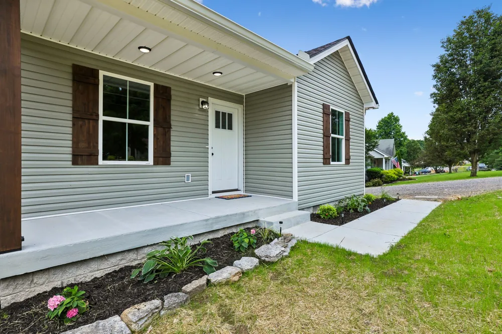 144 Towers Ln Woodbury, TN 37190