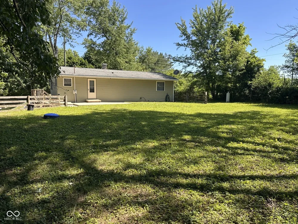1742 E Range Line Road Greencastle, IN 46135