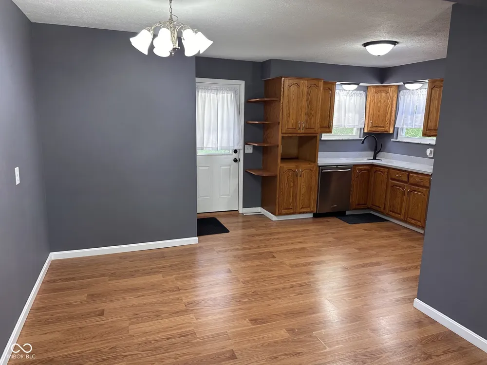 1742 E Range Line Road Greencastle, IN 46135