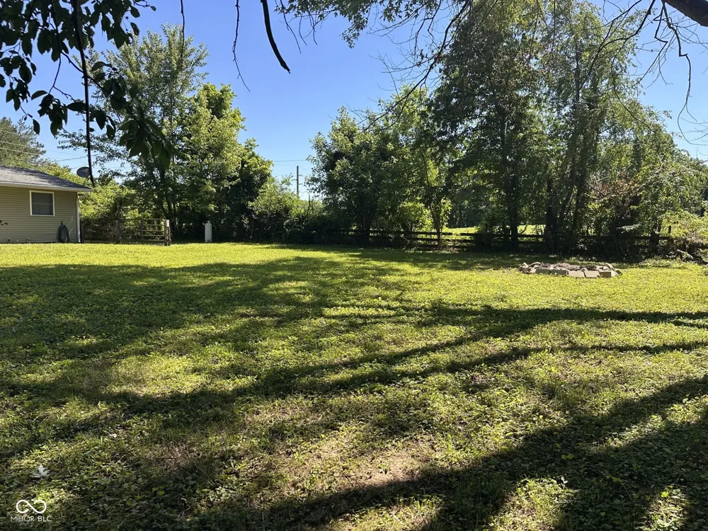 1742 E Range Line Road Greencastle, IN 46135