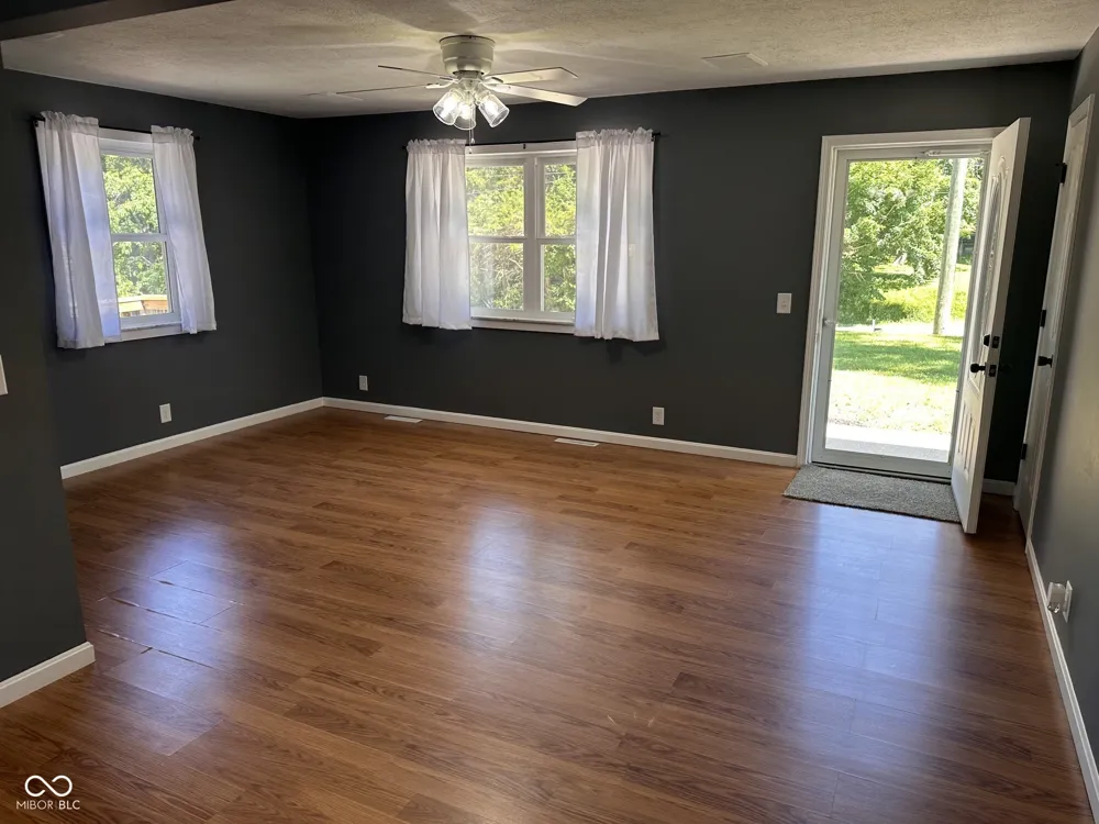 1742 E Range Line Road Greencastle, IN 46135