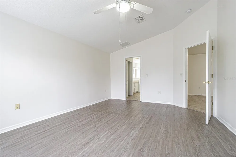 10245 BUNCOMBE WAY San Antonio, FL 33576