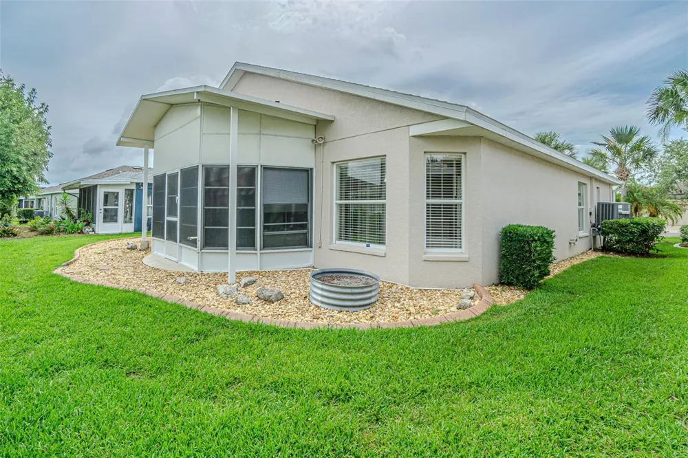 10245 BUNCOMBE WAY San Antonio, FL 33576