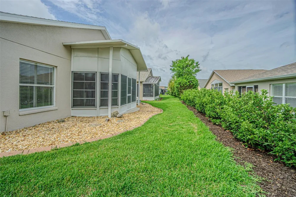 10245 BUNCOMBE WAY San Antonio, FL 33576