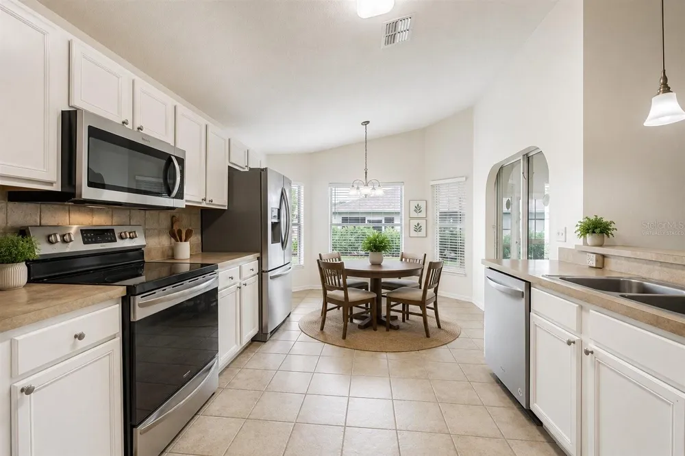 10245 BUNCOMBE WAY San Antonio, FL 33576