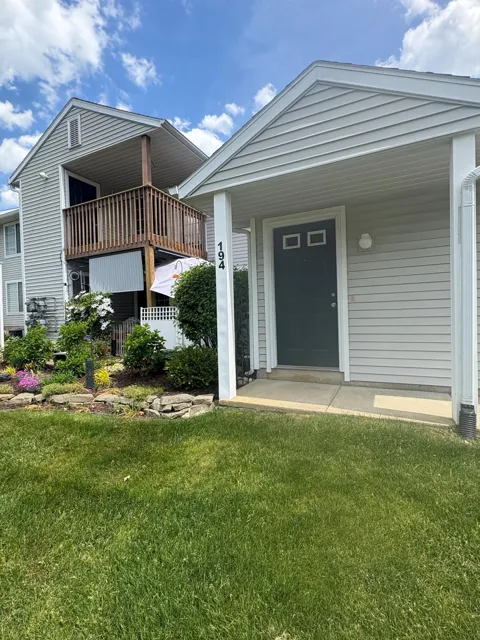 194 Hunters Lane NE #37