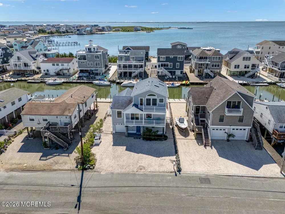 20 Carroll Avenue Tuckerton, NJ 08087