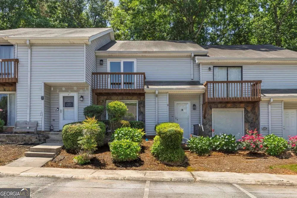 9 Fairway DR NW Kennesaw, GA 30144