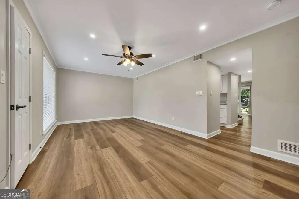 9 Fairway DR NW Kennesaw, GA 30144