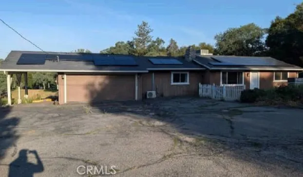 40700 Road 425a Oakhurst, CA 93644