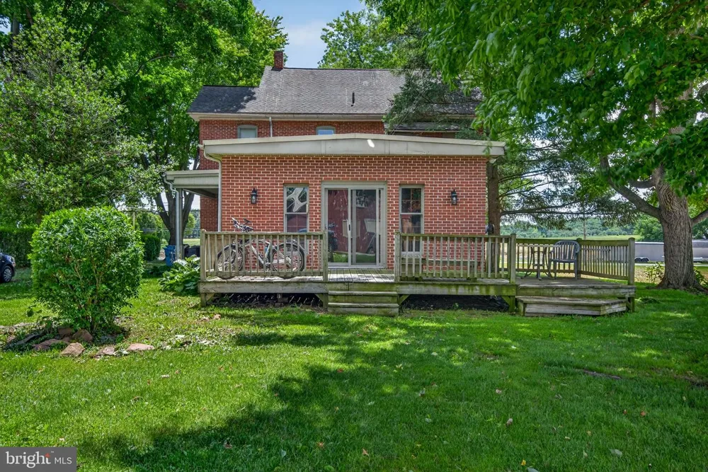 4023 MINUTE DRIVE Columbia, PA 17512