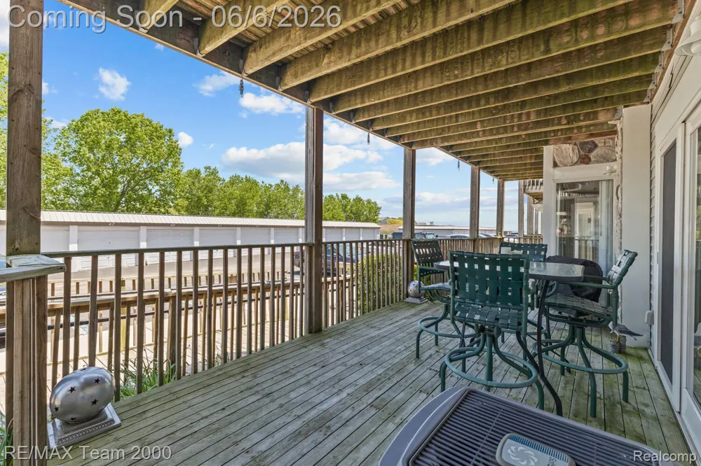 37522 Jefferson Avenue #102 Harrison Charter Township, MI 48045