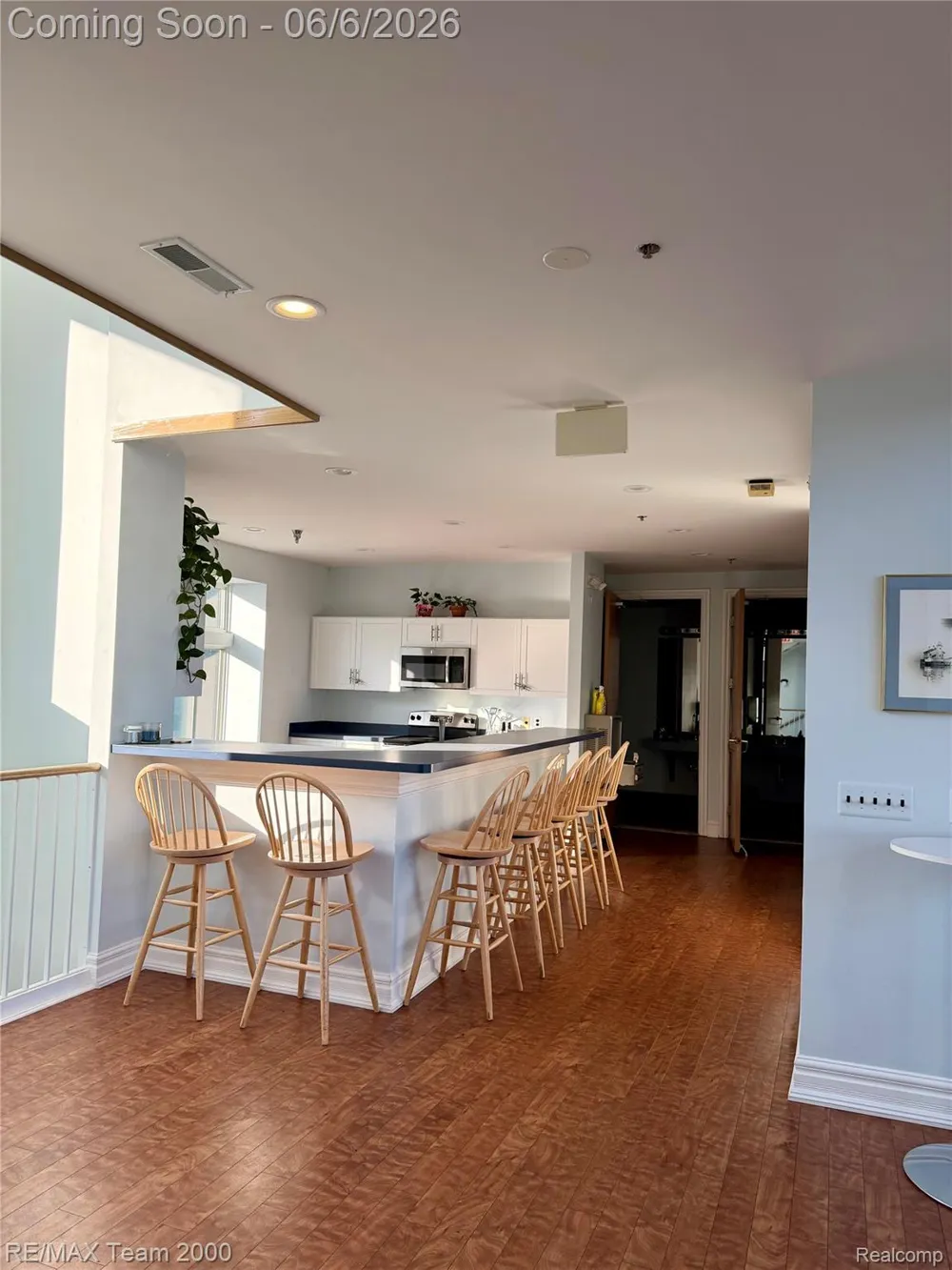 37522 Jefferson Avenue #102 Harrison Charter Township, MI 48045