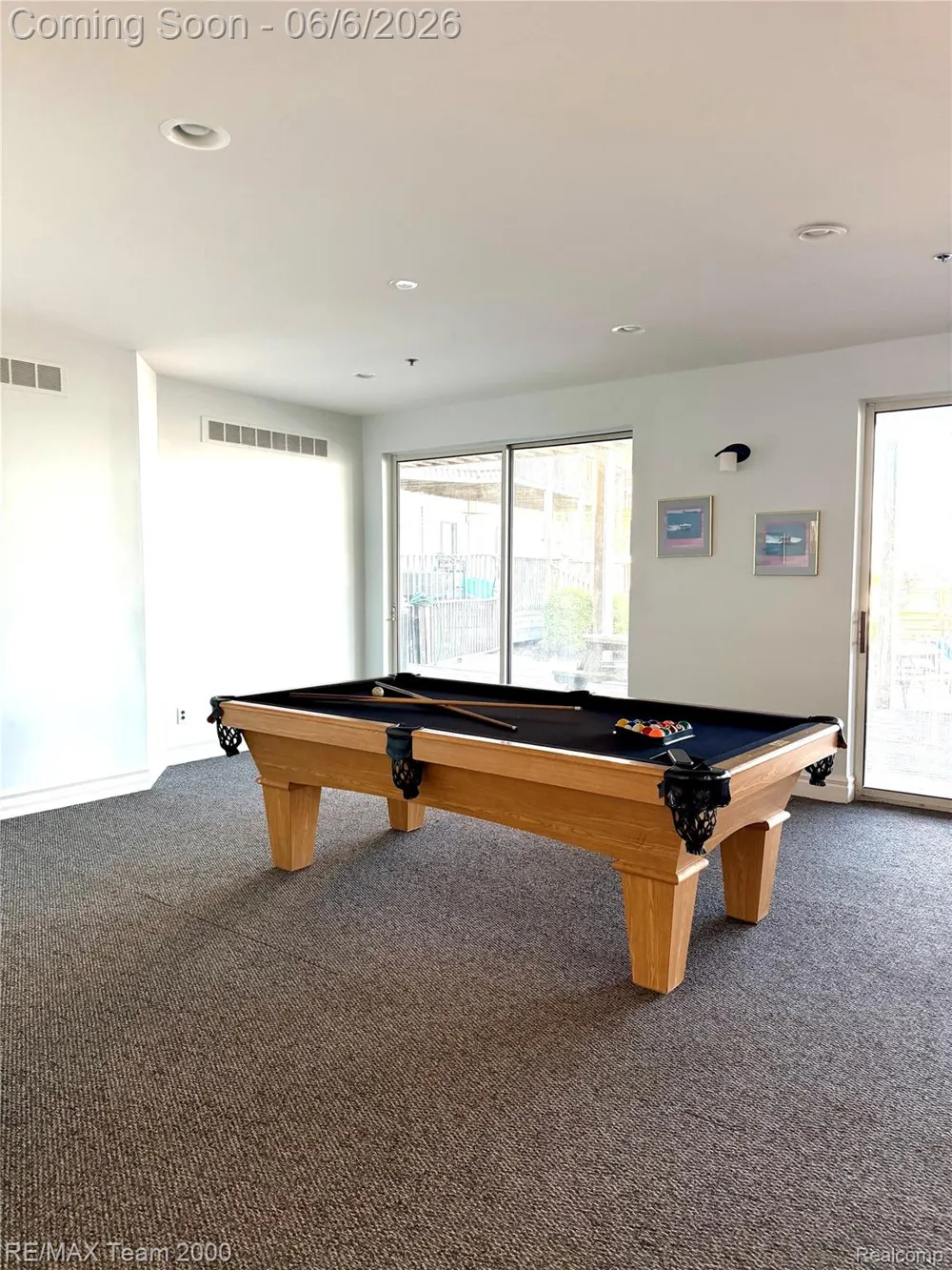 37522 Jefferson Avenue #102 Harrison Charter Township, MI 48045