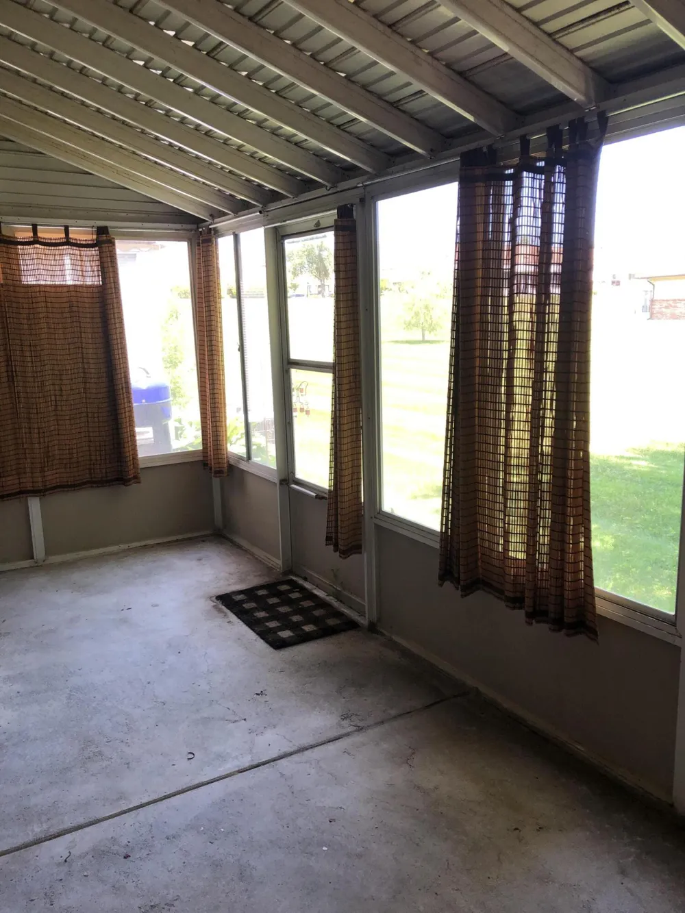 25136 Potomac Drive South Lyon City, MI 48178