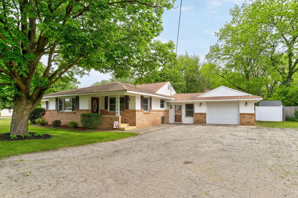 72354 M 43 South Haven Charter Township, MI 49090