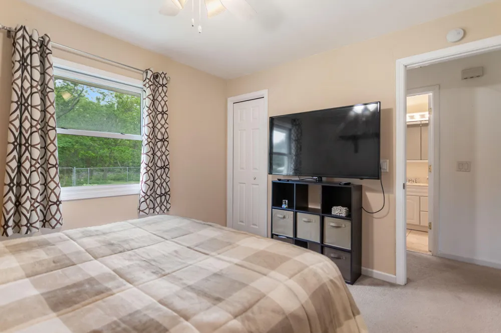 72354 M 43 South Haven Charter Township, MI 49090