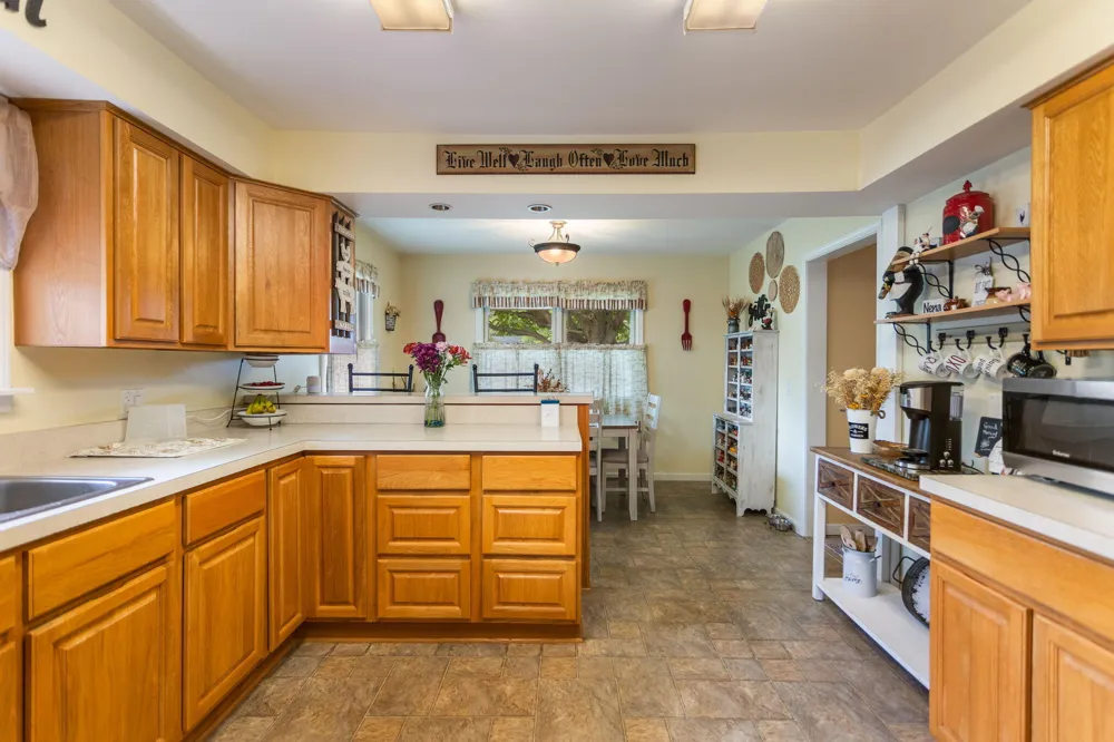 72354 M 43 South Haven Charter Township, MI 49090