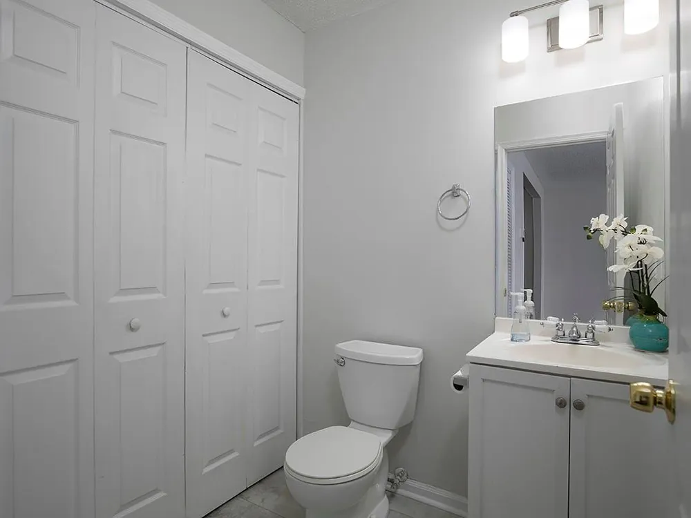 1018 Old Holcomb Bridge Road Roswell, GA 30076