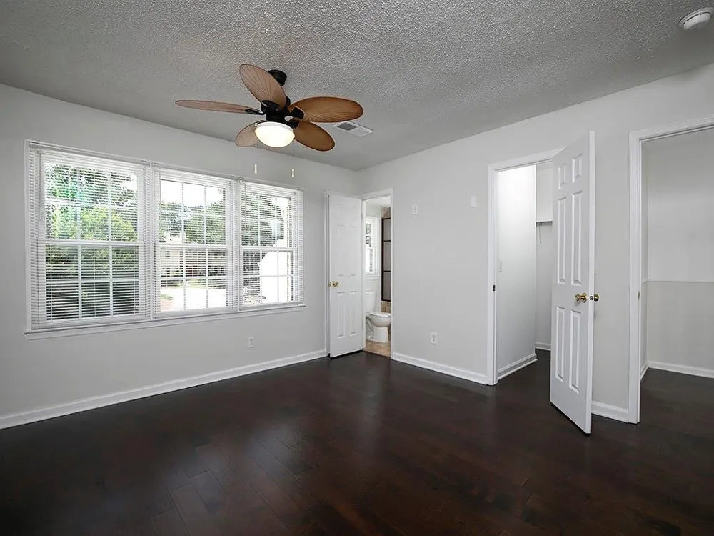 1018 Old Holcomb Bridge Road Roswell, GA 30076