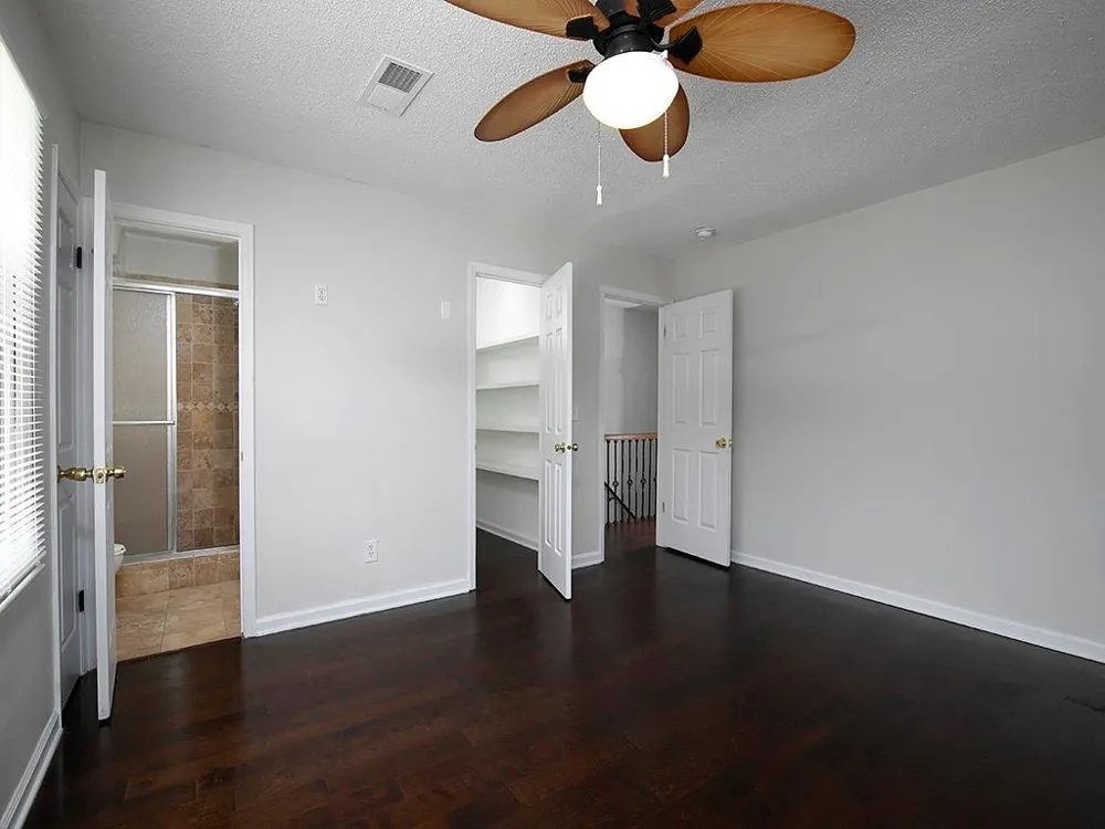 1018 Old Holcomb Bridge Road Roswell, GA 30076