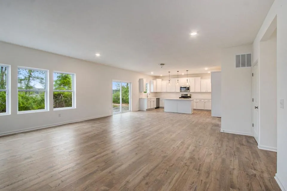 9336 Snow Valley Drive SE Alto, MI 49302
