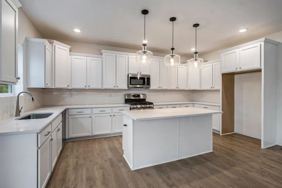 9336 Snow Valley Drive SE Alto, MI 49302