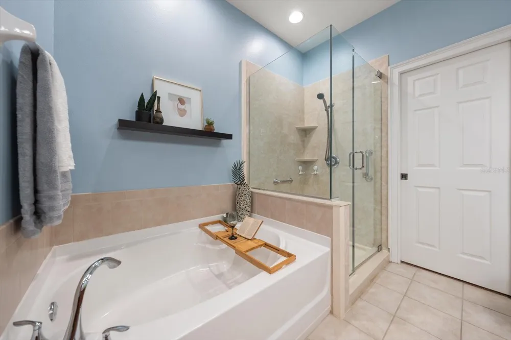 8241 ACADIAN LANE Seminole, FL 33777