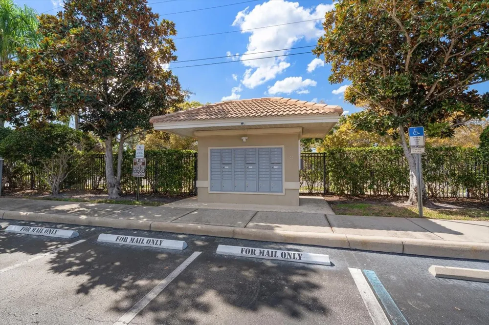8241 ACADIAN LANE Seminole, FL 33777
