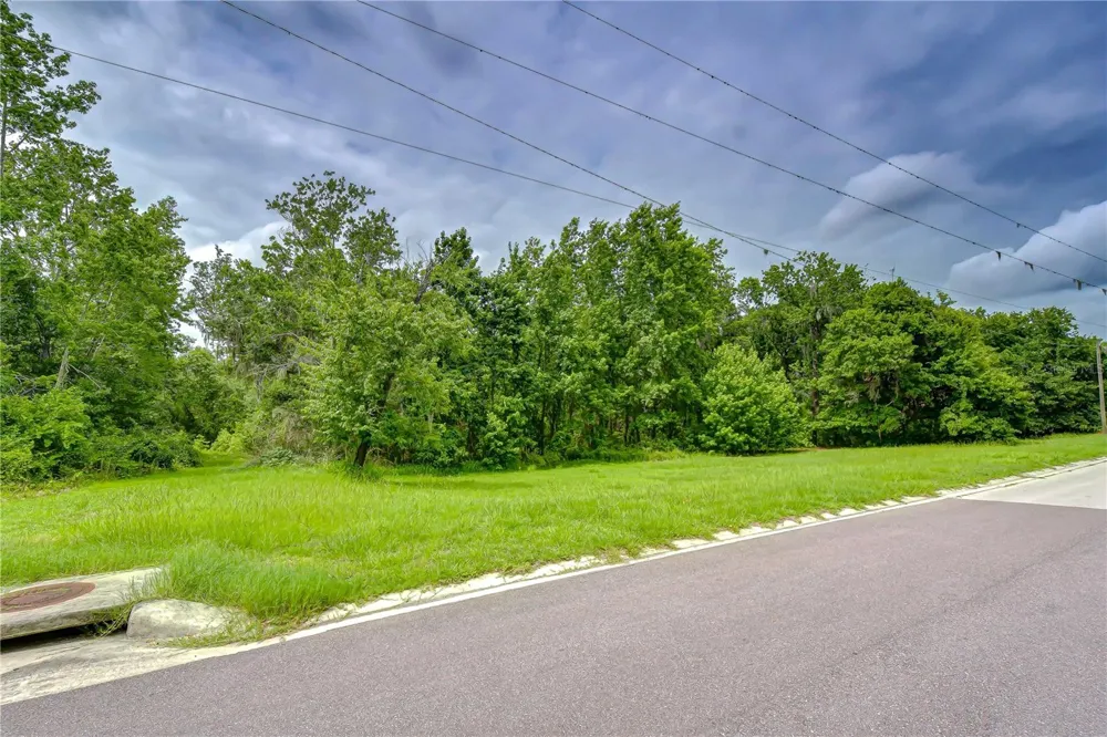 LAKE HILLS DRIVE Riverview, FL 33569
