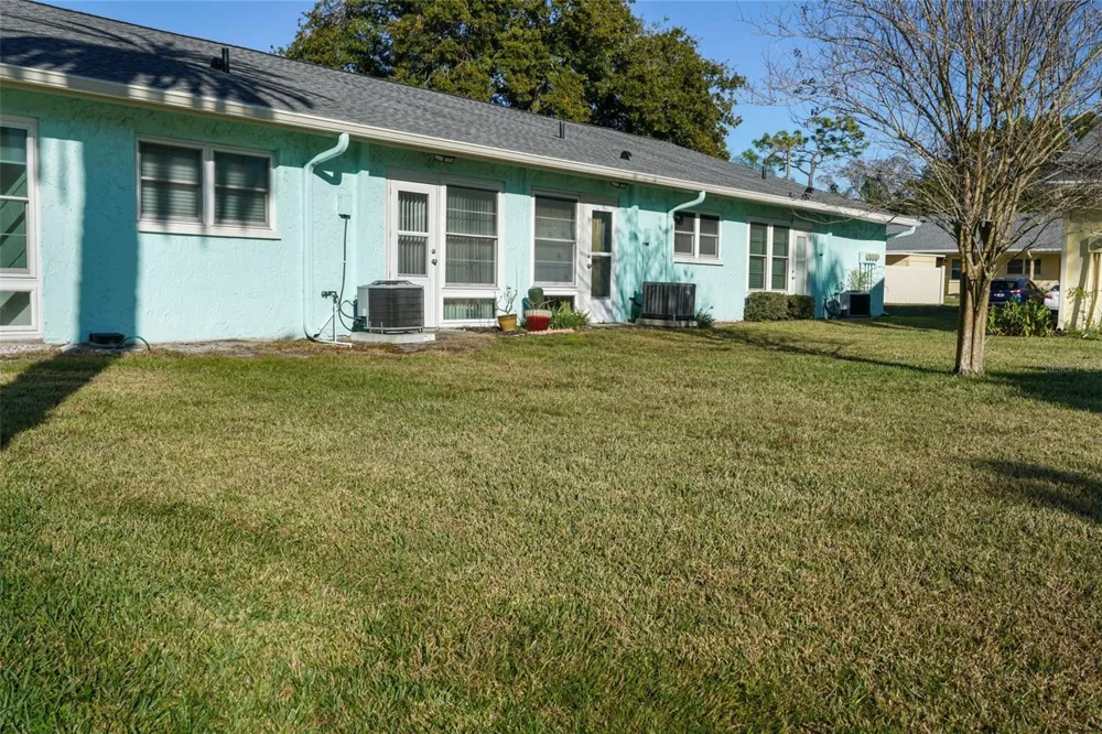 2465 NORTHSIDE DRIVE #102 Clearwater, FL 33761