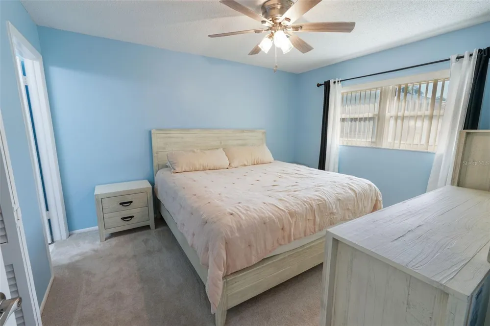 2465 NORTHSIDE DRIVE #102 Clearwater, FL 33761