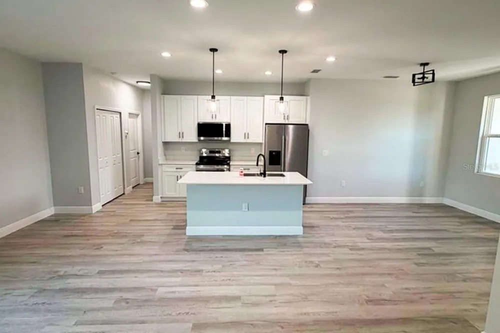 7114 SUNNYBROOK BOULEVARD Englewood, FL 34224