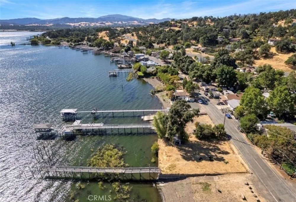 3383 Lakeshore Nice, CA 95464