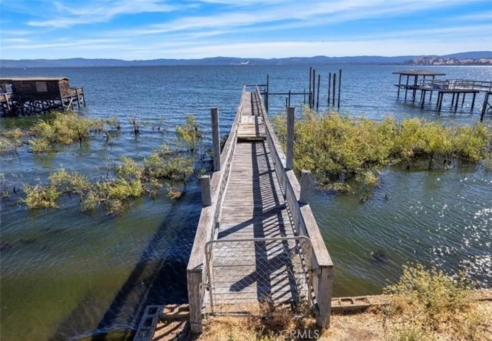 3383 Lakeshore Nice, CA 95464